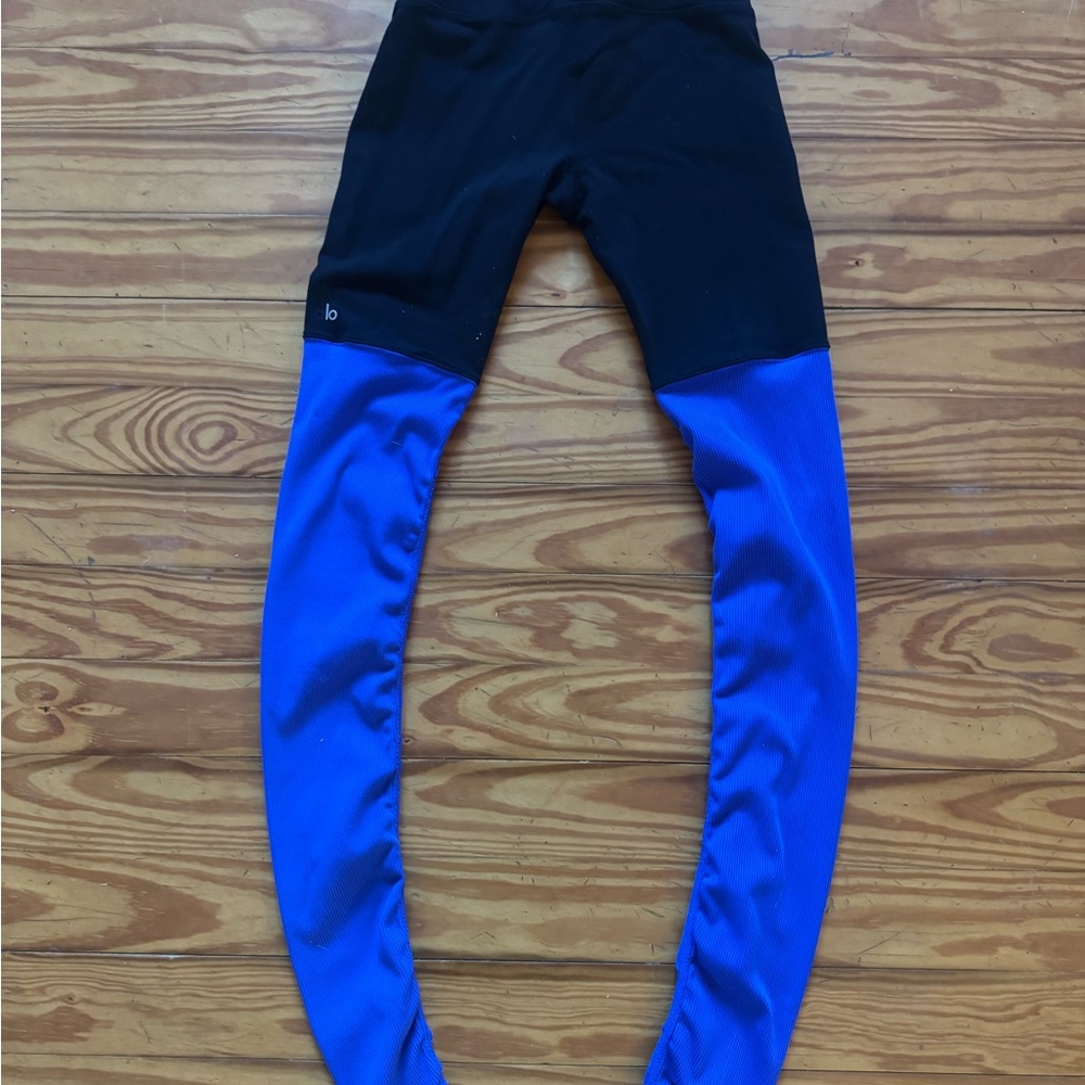 ALO Yoga Black and Royal Blue Ribbed Goddess Leggings - Picture 2 of 4